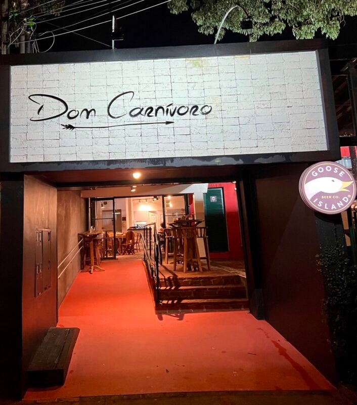Dom Carnívoro