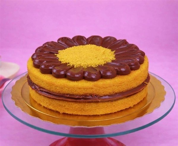 Naked Cake Cenoura com Chocolate Naked Cake Cenoura com Chocolate
