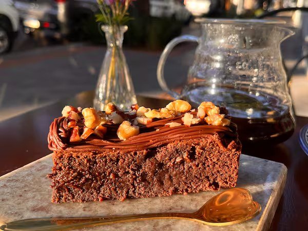 Beatriz Bicudo Patisserie — Brownie Nuts Beatriz Bicudo Patisserie — Brownie Nuts