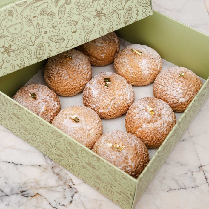 Ana Flávia Boer Confeitaria — foto Caixa de Mini Choux (9 unidades) - Imagem 1