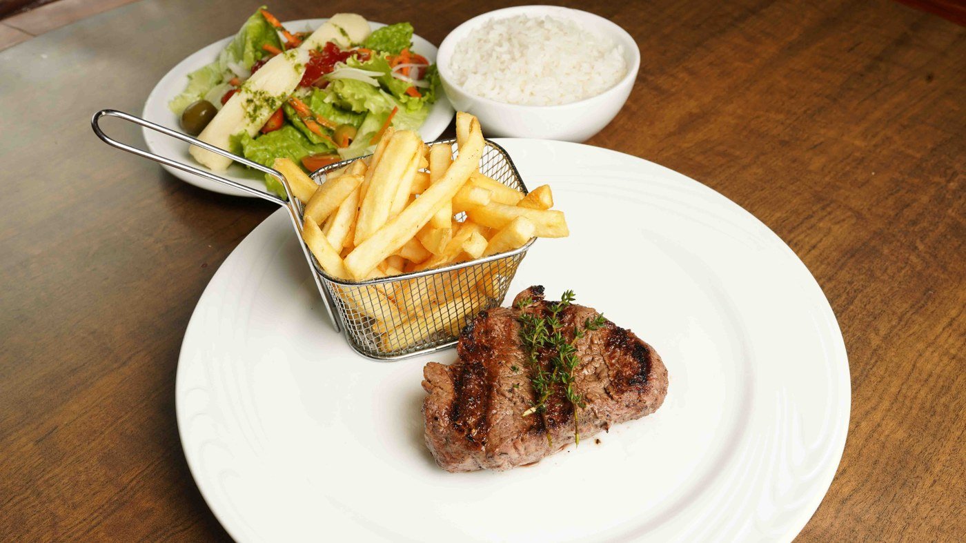 Filet Mignon Com Fritas (Grande) Filet Mignon Com Fritas (Grande)