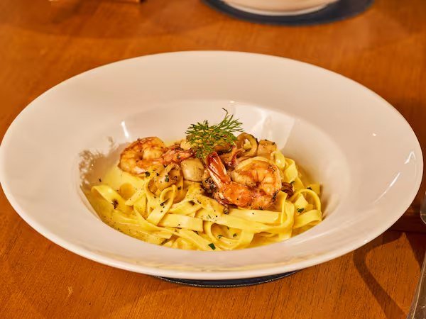 Camarões com Linguine Camarões com Linguine