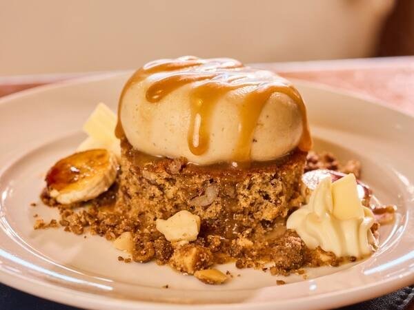 Lemon Cake com Calda de Laranja Lemon Cake com Calda de Laranja